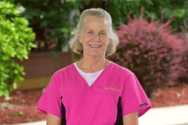 A headshot of Anne Murphy at Healthy Connections.